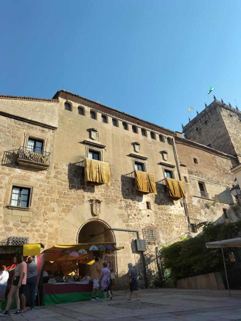 Palacio Marqués de Mirabel, Plasencia